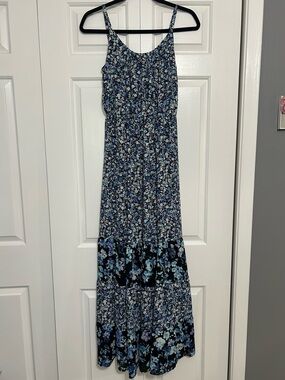 Elle Blue Floral Spaghetti-Strap Maxi Dress